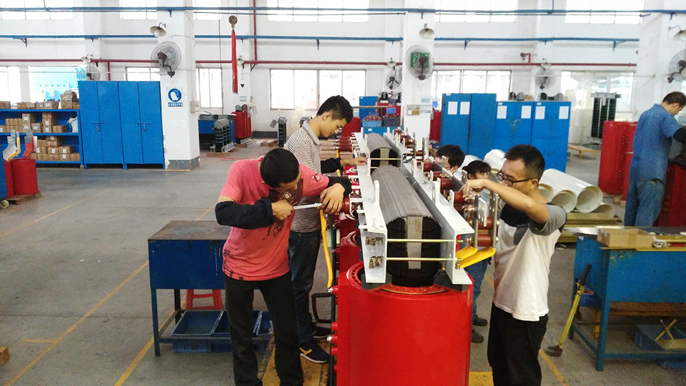 2015應屆生車間工作照